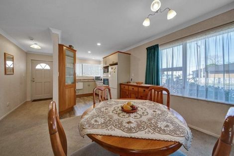 Photo of property in 37 Victoria Street, Hawera, 4610