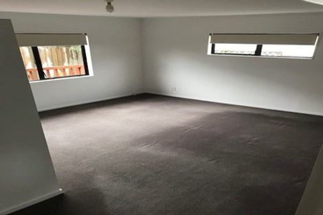 Photo of property in 2/23 William Souter Street, Forrest Hill, Auckland, 0620