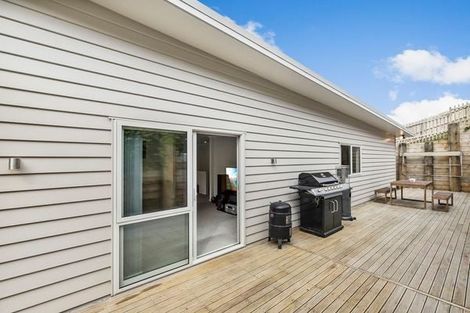 Photo of property in 44 Cape Vista Crescent, Pukekohe, 2120