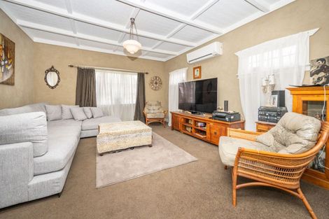 Photo of property in 190 Great South Road, Huntly, 3700