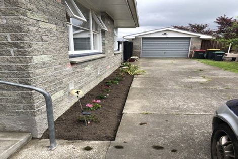 Photo of property in 17 Sandown Crescent, Aranui, Christchurch, 8061