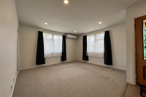 Photo of property in 126 Castor Crescent, Cannons Creek, Porirua, 5024