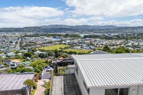 Photo of property in 139a Seatoun Heights Road, Miramar, Wellington, 6022
