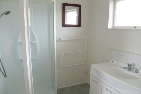 Photo of property in 1/24 Gordon Avenue, Milford, Auckland, 0620