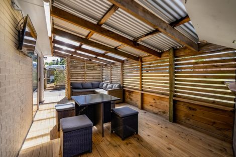 Photo of property in 28a Simons Street, Moturoa, New Plymouth, 4310