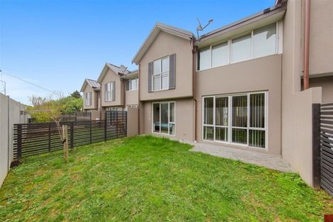 Photo of property in 10 Patiti Parade, Mangere Bridge, Auckland, 2022