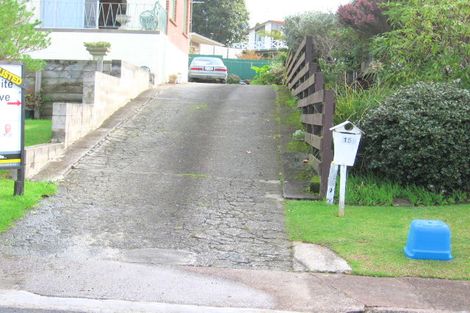 Photo of property in 15a Fairway Avenue, Red Beach, 0932