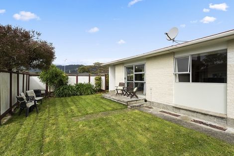 Photo of property in 33a Nimmo Avenue West, Waikanae, 5036