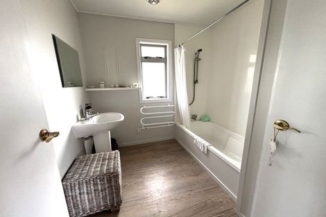 Photo of property in 22a Marine Parade South, Foxton Beach, Foxton, 4815