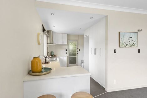 Photo of property in 18 Young Grove, Stokes Valley, Lower Hutt, 5019