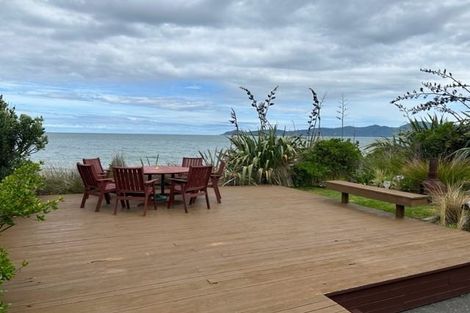 Photo of property in 56 The Esplanade, Raumati South, Paraparaumu, 5032