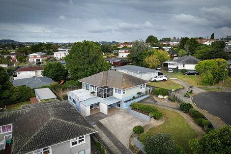 Photo of property in 8 Condliffe Place, New Windsor, Auckland, 0600
