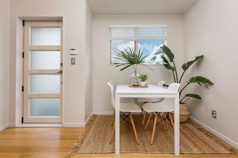 Photo of property in The Rise, 22 Hatfield Place, Albany Heights, Auckland, 0632