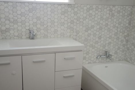 Photo of property in 12 Walton Avenue, Warkworth, 0910