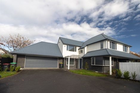 Photo of property in 16 Huntingdon Place, Avonhead, Christchurch, 8042