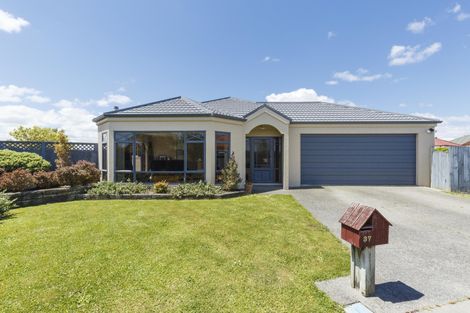 Photo of property in 37 Madison Avenue, Milson, Palmerston North, 4414