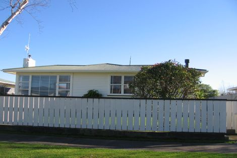 Photo of property in 51 Holdsworth Avenue, Milson, Palmerston North, 4414