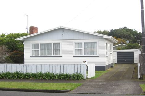 Photo of property in 5 Trafalgar Street, Westown, New Plymouth, 4310