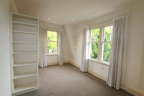 Photo of property in 30a Saint Albans Street, Bradford, Dunedin, 9011