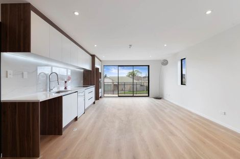 Photo of property in 1/8 Baird Street, Howick, Auckland, 2014
