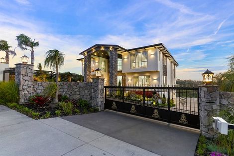 Photo of property in 34 Michael Bosher Way, Flat Bush, Auckland, 2019