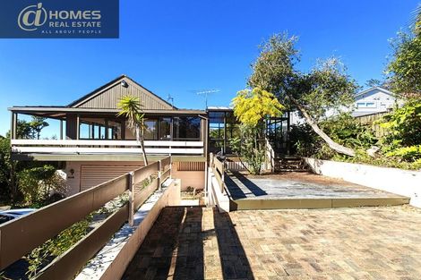 Photo of property in 7 Galaxy Drive, Mairangi Bay, Auckland, 0630