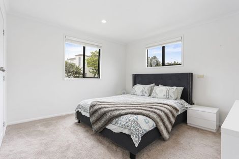 Photo of property in 18 Belle Verde Drive, Sunnynook, Auckland, 0630