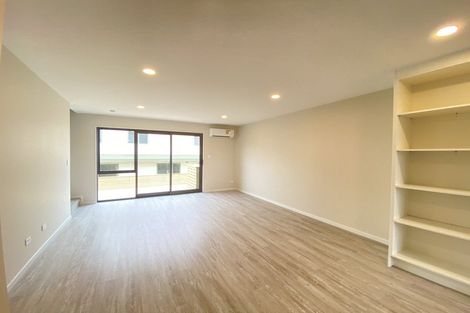 Photo of property in 17b Buscomb Avenue, Henderson, Auckland, 0610