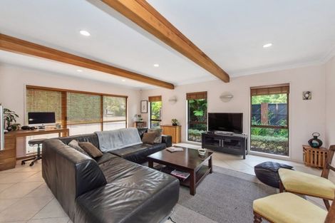 Photo of property in 32 Cooper Place, Chedworth, Hamilton, 3210