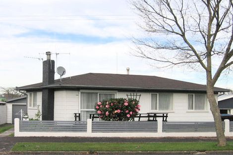 Photo of property in 221 Sandwich Road, St Andrews, Hamilton, 3200