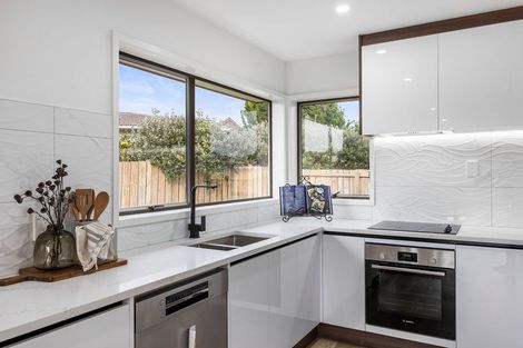 Photo of property in 2/60 Cherry Road, Bucklands Beach, Auckland, 2014