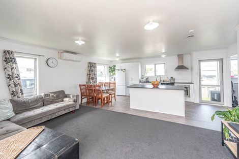 Photo of property in 10 Cornfoot Street, Castlecliff, Whanganui, 4501