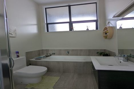 Photo of property in 30 Liquidambar Drive, Hobsonville, Auckland, 0616