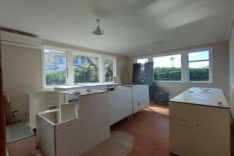 Photo of property in 33 Castor Crescent, Cannons Creek, Porirua, 5024