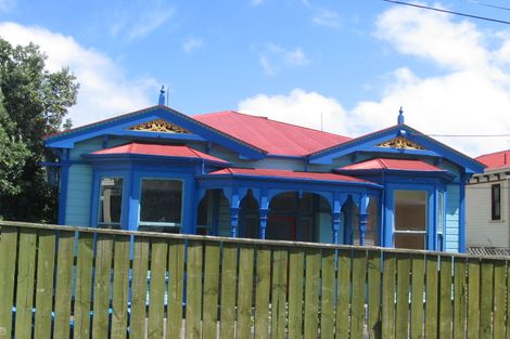 Photo of property in 9 Claremont Grove, Mount Victoria, Wellington, 6011