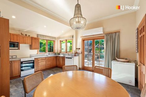 Photo of property in 3 Royal Crescent, Saint Kilda, Dunedin, 9012