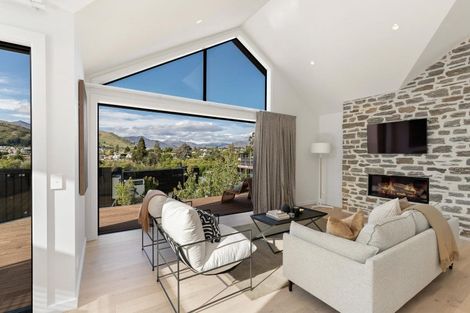 Photo of property in 4 Old Homestead Place, Kawarau Falls, Queenstown, 9300