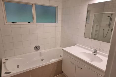 Photo of property in 297 Ohiro Road, Brooklyn, Wellington, 6021