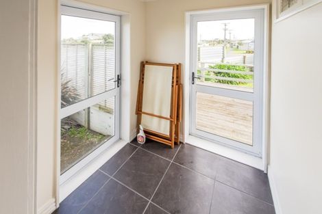 Photo of property in 20 Bryce Street, Castlecliff, Whanganui, 4501