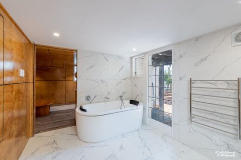 Photo of property in 37 Grant Road, Thorndon, Wellington, 6011