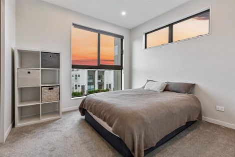 Photo of property in 102 Tarapuka Road, Westgate, Auckland, 0814