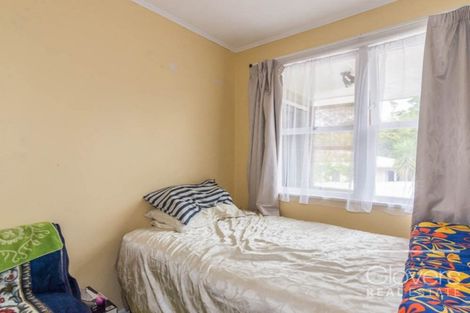 Photo of property in 38 Lantana Road, Green Bay, Auckland, 0604