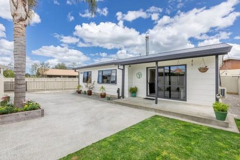 Photo of property in 2/832 Cook Place, Raureka, Hastings, 4120