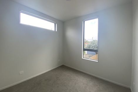 Photo of property in 3/2 Moor Avenue, Te Atatu Peninsula, Auckland, 0610