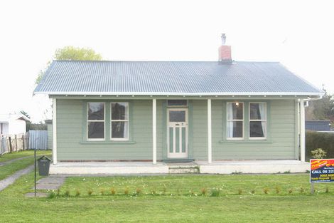 Photo of property in 8 Vera Street, Marton, 4710