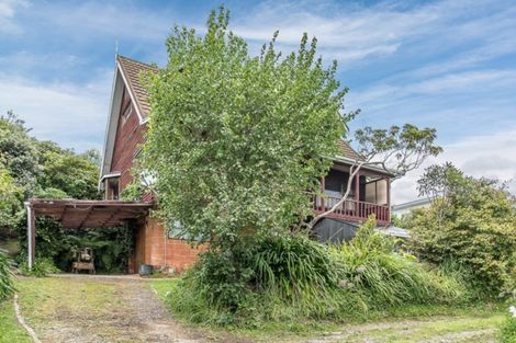 Photo of property in 25 Kotare Street, Waikanae, 5036