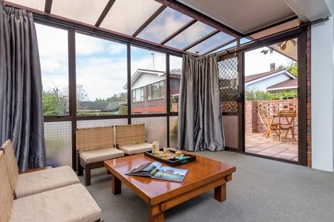 Photo of property in 2/83 Uxbridge Road, Cockle Bay, Auckland, 2014
