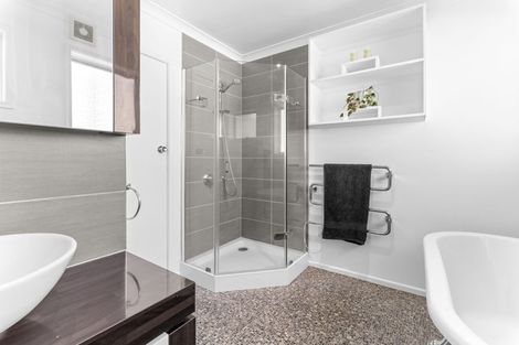 Photo of property in 19 Konini Street, Inglewood, 4330