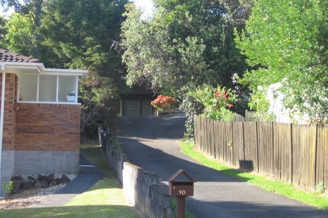 Photo of property in 1/10 Ondine Place, Glenfield, Auckland, 0629