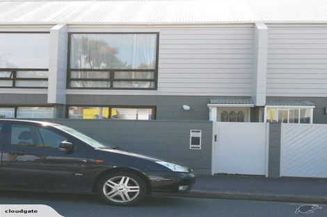 Photo of property in Lynbrae Court Flats, 20/4 Dr Taylor Terrace, Johnsonville, Wellington, 6037